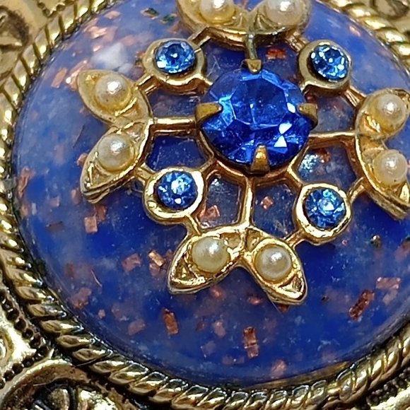 * vintage gorgeous blue w/gold flecks art glass faux pearl clip on earrings - Picture 3 of 5